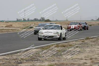 media/Jun-01-2025-CalClub SCCA (Sun) [[eae223c5dd]]/Group 5/Race (Front Straight)/